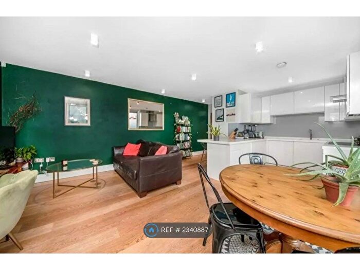 1 Bedroom Flat To Rent In Gipsy Road, London, SE27