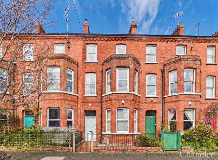 5 Bedroom TownHouse For Sale In College Park Avenue, Belfast, BT7