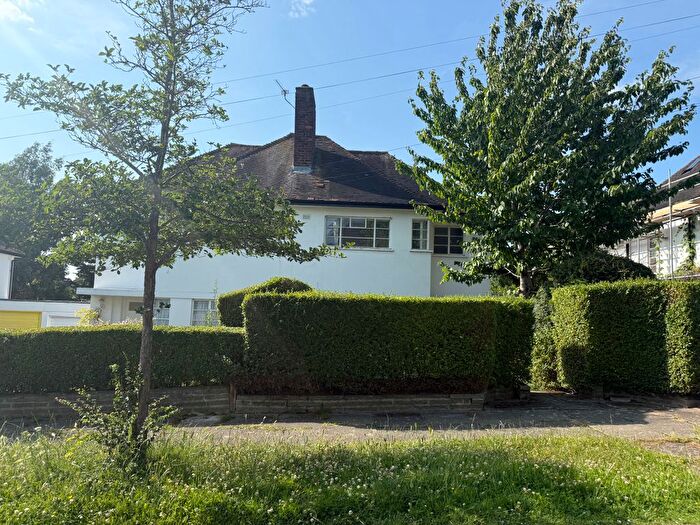 3 Bedroom Semi-Detached House To Rent In Howard Walk, Hampstead Garden Suburb, N2