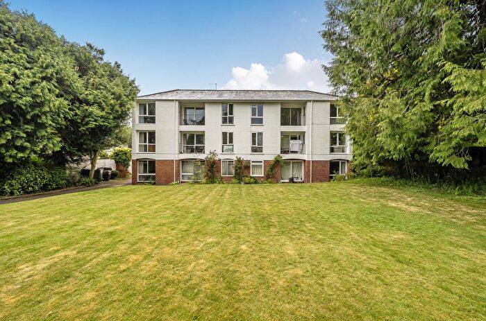2 Bedroom Flat For Sale In Christchurch Road, Winchester, Hampshire, SO23