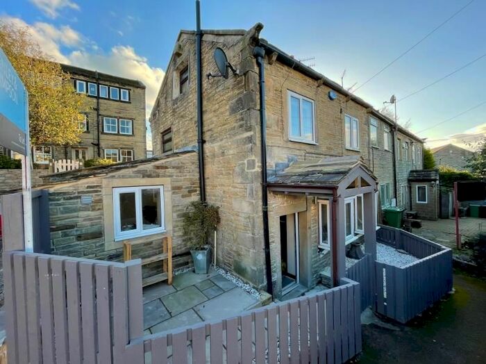 1 Bedroom End Of Terrace House To Rent In Cinderhills Road, Holmfirth HD9