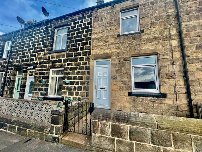 2 Bedroom Terraced House To Rent In Ash Grove, Otley, West Yorkshire, Uk, LS21