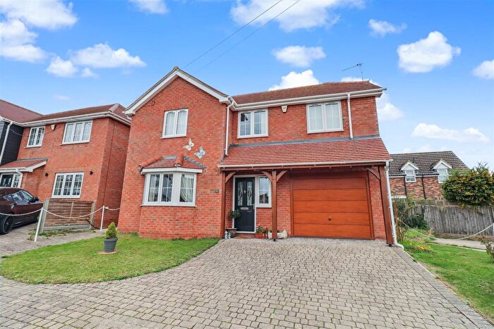 4 Bedroom Detached House For Sale In Highfield Close, Braintree, CM7
