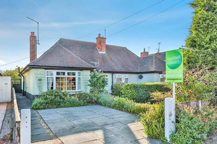 3 Bedroom Semi-Detached Bungalow For Sale In Heanor Road, Ilkeston, DE7