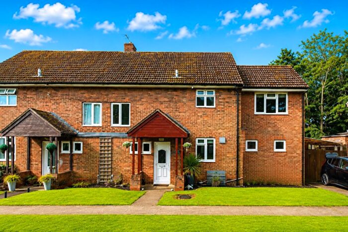 3 Bedroom Semi-Detached House For Sale In Nettleton Drive, Witham St Hughs, LN6