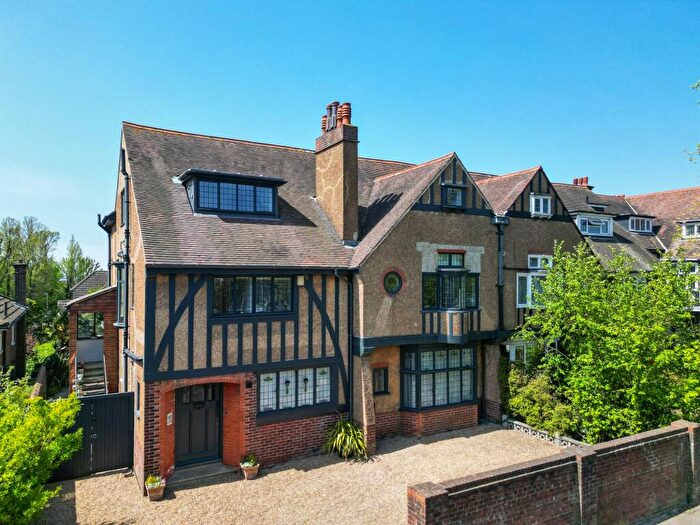5 Bedroom Semi-Detached House For Sale In Dyke Road, Hove, BN3