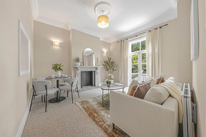2 Bedroom Flat For Sale In Westbourne Park Villas, London, W2