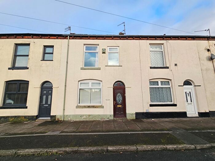 3 Bedroom Terraced House To Rent In Canal Street, Hopwood, OL10
