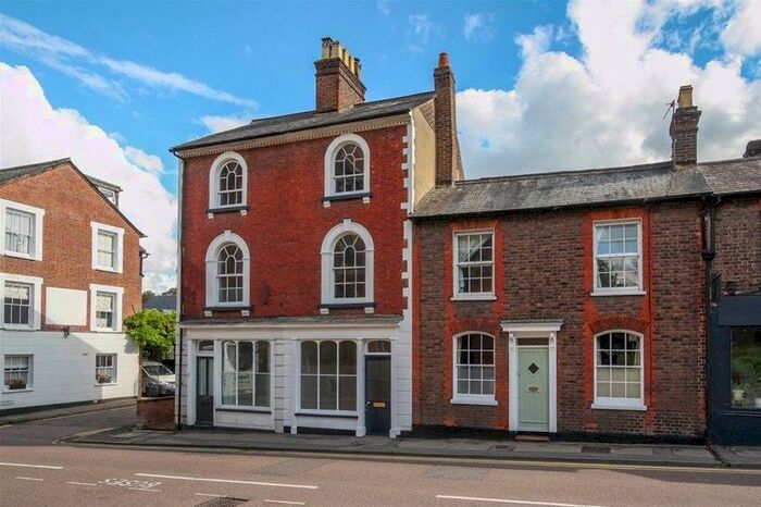 3 Bedroom House To Rent In Castle Street, Berkhamsted, HP4
