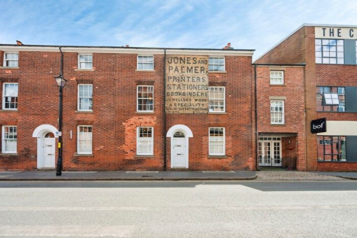 2 Bedroom Terraced House For Sale In Albion Street, Birmingham, West Midlands, B1