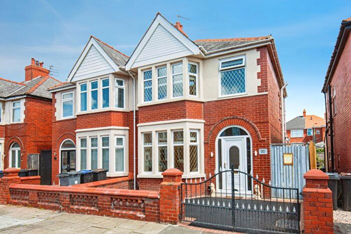 3 Bedroom Semi-Detached House For Sale In Dorchester Road, Blackpool, Lancashire, FY1