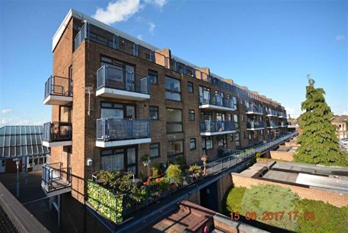 1 Bedroom Flat To Rent In Park Farm Drive, Allestree, Derby, DE22