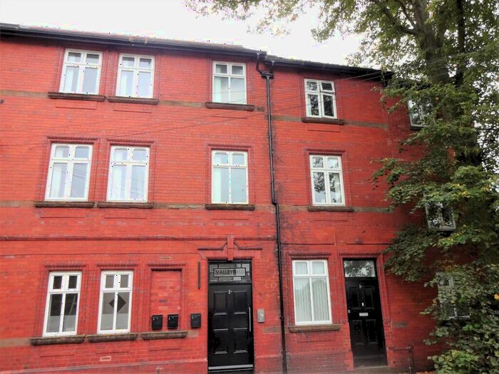 2 Bedroom Apartment To Rent In Apt, Stratford Road, Liverpool, L19
