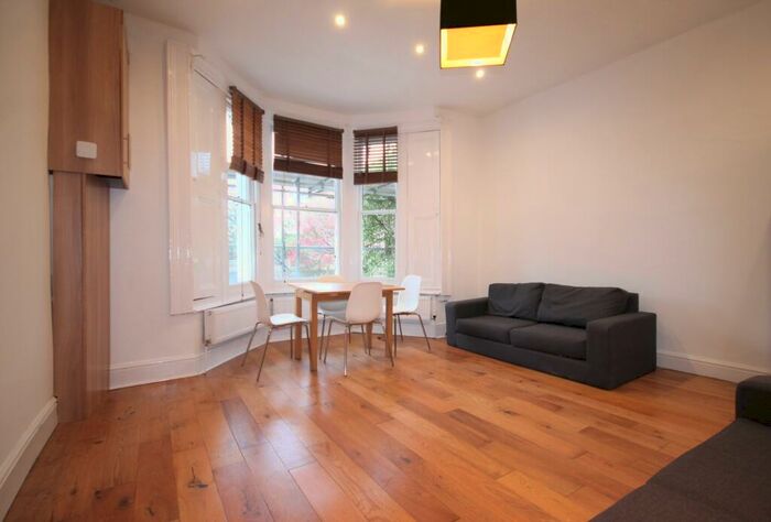 2 Bedroom Flat To Rent In Bartholomew Road, Kentish Town, NW5