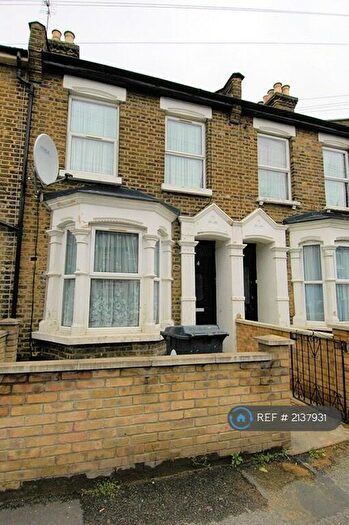 4 Bedroom Terraced House To Rent In London, London, E11