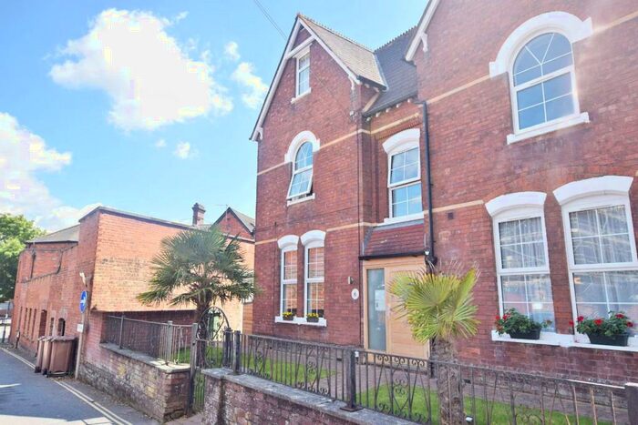 1 Bedroom Apartment To Rent In St Leonards, Exeter, Devon, EX1