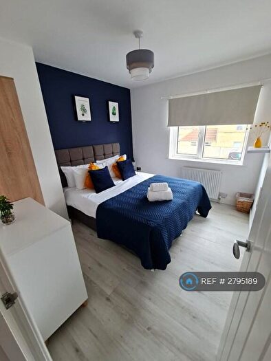 4 Bedroom Semi Detached House To Rent In Upper Bloomfield Road, Bath, BA2