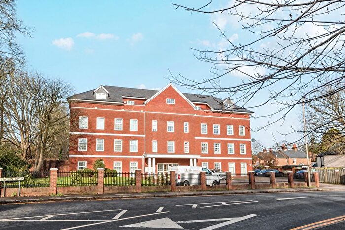 1 Bedroom Flat To Rent In Station Road, Loudwater, High Wycombe, HP10