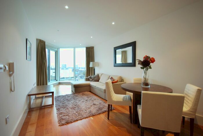 2 Bedroom Flat To Rent In Juniper Drive, London, SW18