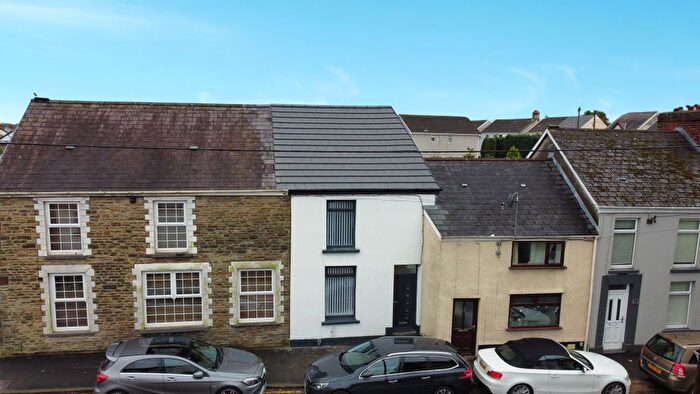 3 Bedroom Terraced House To Rent In Glebe Road, Swansea, SA4