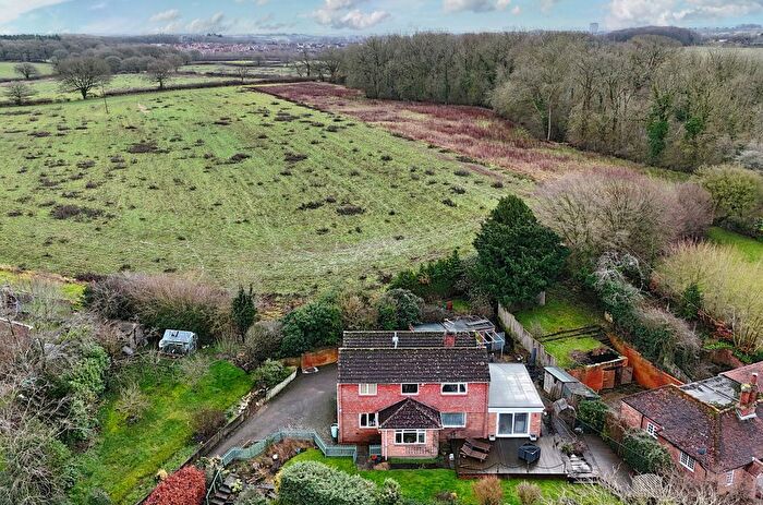 4 Bedroom Detached House For Sale In Vyne Road, Sherborne St. John, Basingstoke, Hampshire, RG24