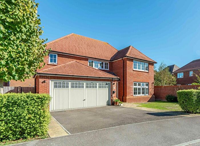 4 Bedroom Detached House For Sale In Songthrush Lane, Barnham, PO22