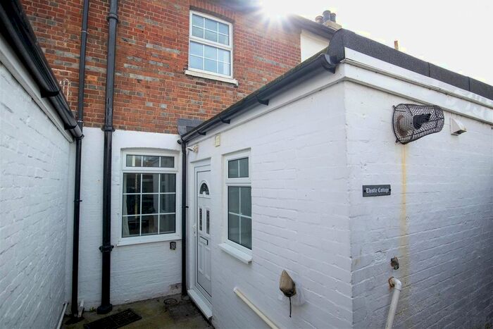 2 Bedroom Cottage To Rent In Railway Cottages, St. Leonards-On-Sea, TN38
