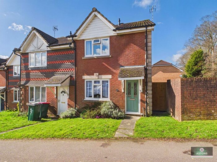 2 Bedroom End Of Terrace House For Sale In Jacobean Close, Maidenbower, RH10