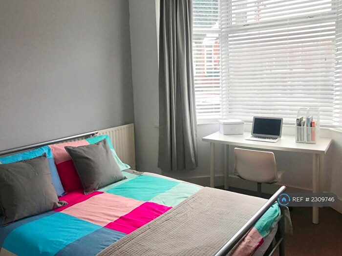4 Bedroom Terraced House To Rent In Queensland Avenue, Coventry, CV5