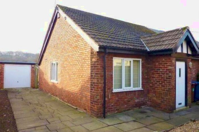 2 Bedroom Semi-Detached Bungalow To Rent In Higher Walton Road, Walton Le Dale, PR5
