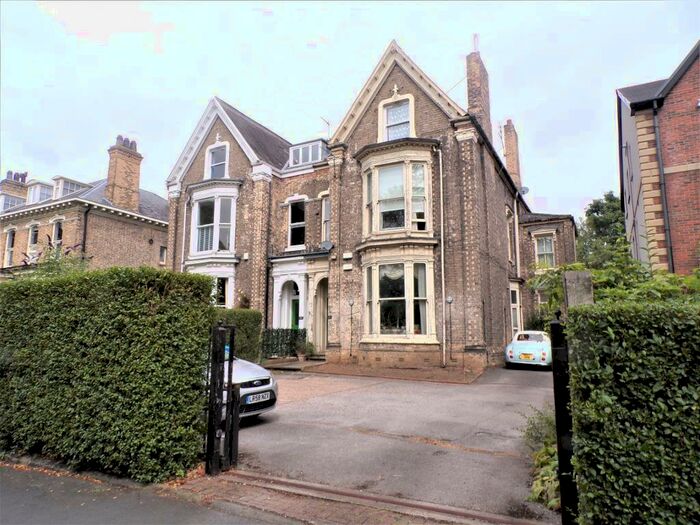 2 Bedroom Apartment To Rent In Pearson Park, Hull, HU5