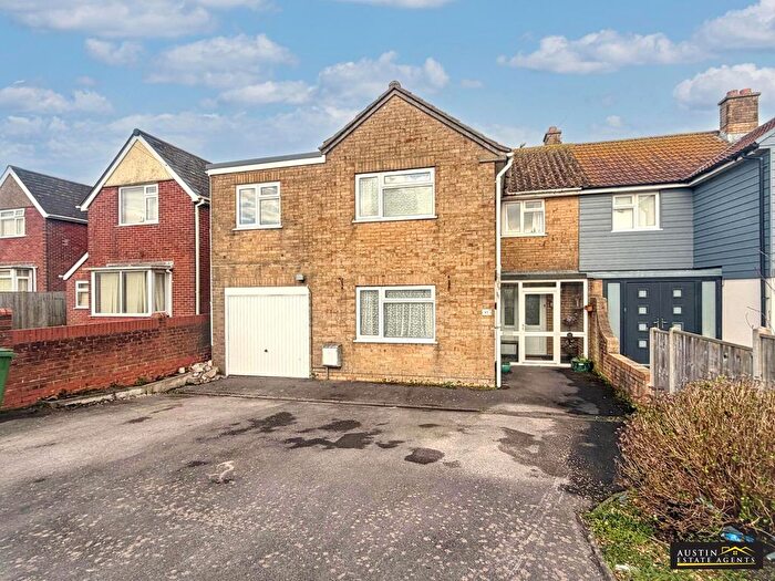 5 Bedroom Property For Sale In Lanehouse Rocks Road, Lanehouse, Weymouth, Dorset, DT4