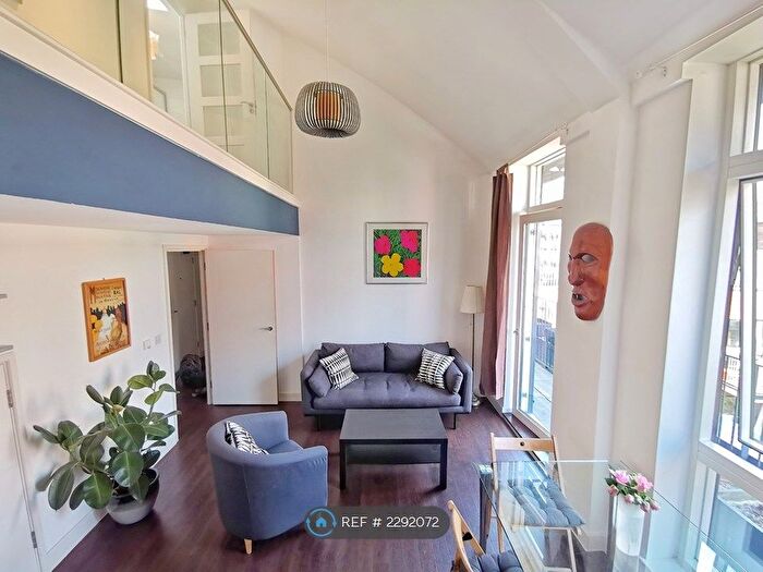 2 Bedroom Flat To Rent In Milles Square, London, SW9