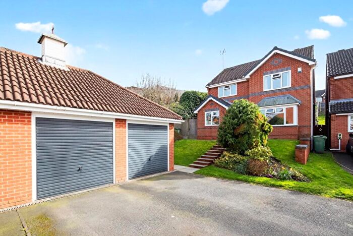 4 Bedroom Detached House For Sale In Wilmot Gardens, Dudley, DY1