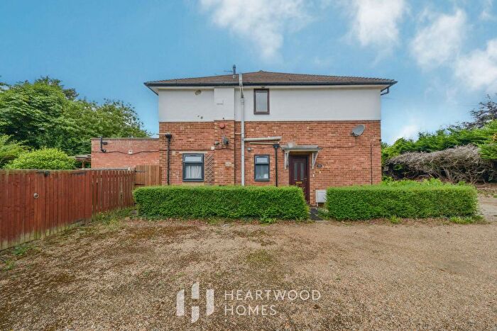 2 Bedroom Maisonette For Sale In Hatfield Road, Smallford, St. Albans, AL4