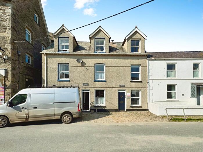 2 Bedroom Terraced House For Sale In Churchend, Looe, Cornwall, PL13