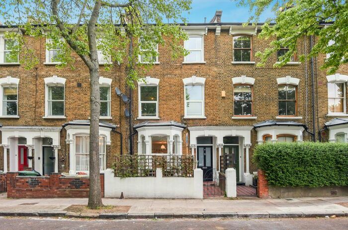 3 Bedroom Maisonette To Rent In Marriott Road, London, N4