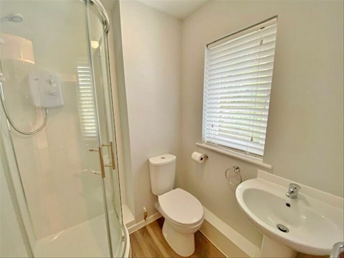 Flat To Rent In Longley Close, Fulwood, Preston, PR2