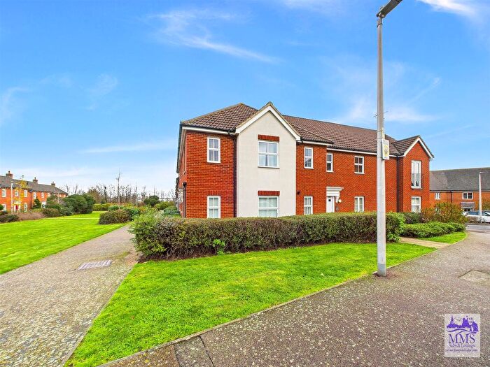1 Bedroom Flat For Sale In Conqueror Drive, Gillingham, ME7