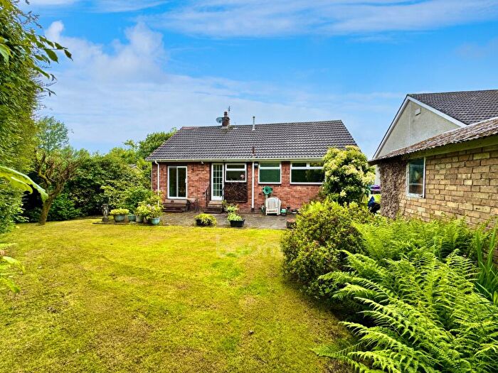 3 Bedroom Detached Bungalow For Sale In Arran Crescent, Beith, KA15