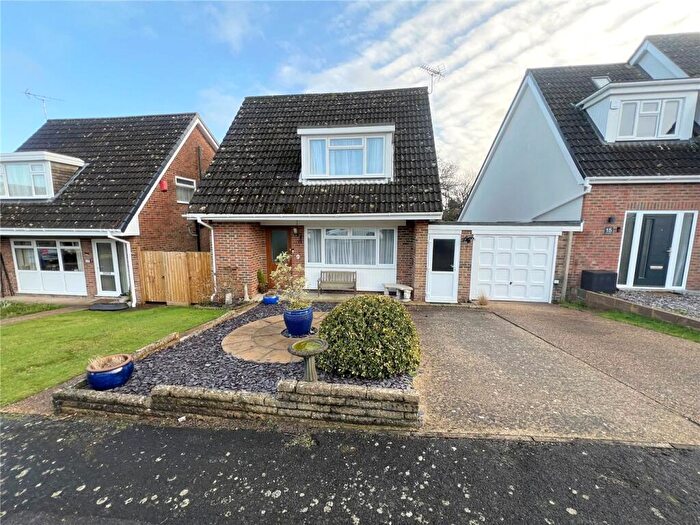 4 Bedroom Link Detached House To Rent In Sunningdale, Hythe, Southampton, Hampshire, SO45