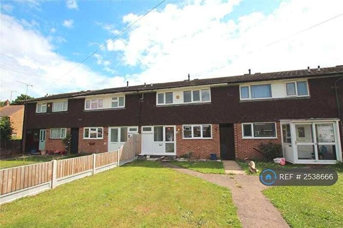 3 Bedroom Terraced House To Rent In Lincoln Chase, Southend-On-Sea, SS2
