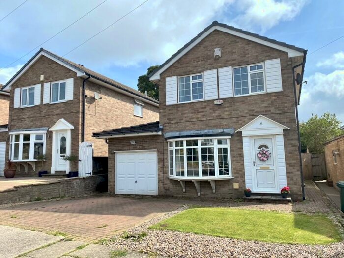 Houses for sale & to rent in BD12 8RD, St Marys Crescent, Wyke Bradford