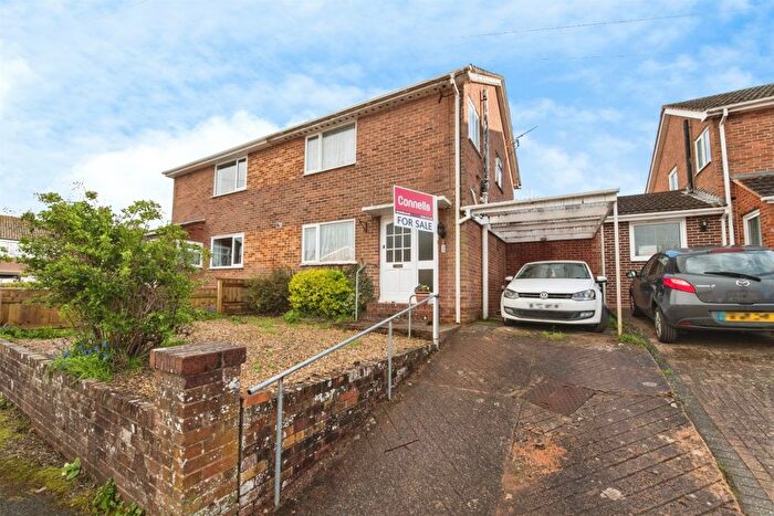 3 Bedroom Semi Detached House For Sale In Bennett Close, Exeter, EX2