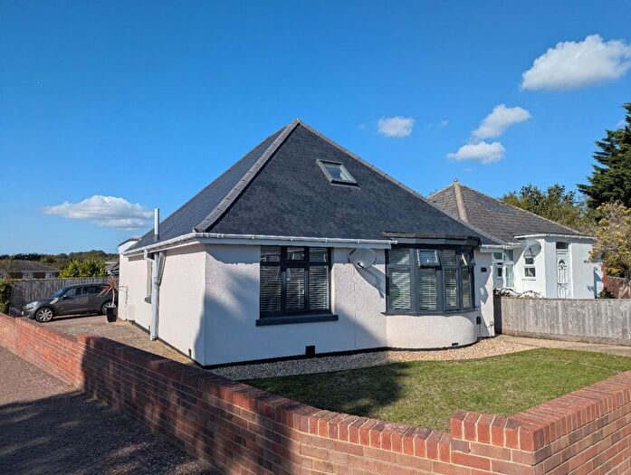 3 Bedroom Detached Bungalow For Sale In Whitecross Lane, Shanklin, PO37