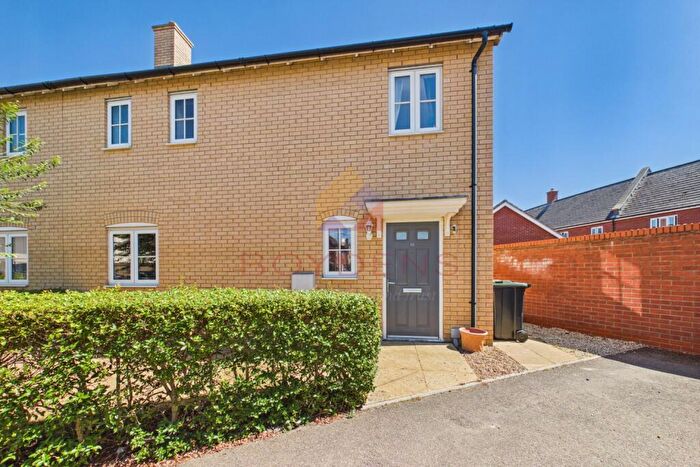 2 Bedroom Semi-Detached House For Sale In Trowel Place, Colchester, CO2