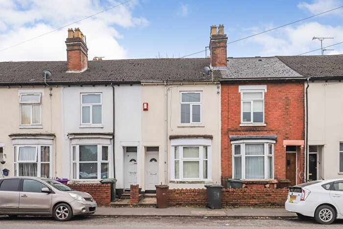 3 Bedroom Terraced House For Sale In Newhampton Road West, Whitmore Reans, Wolverhampton, WV6