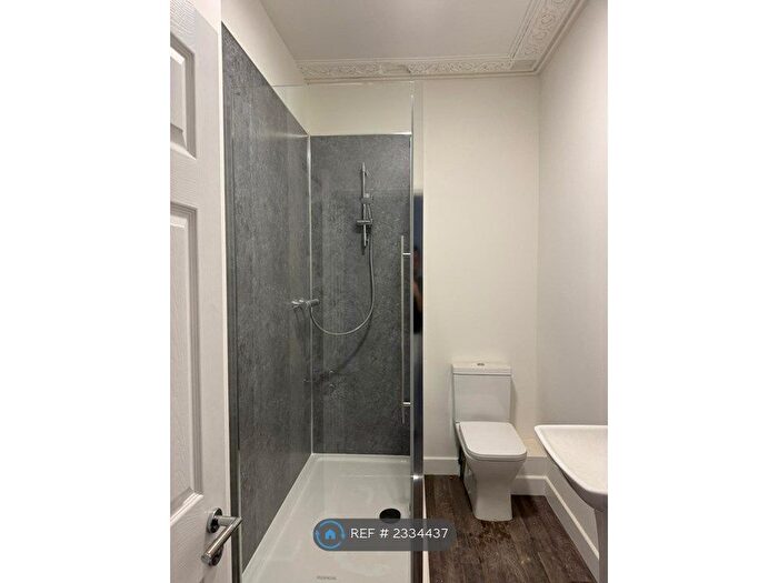 2 Bedroom Flat To Rent In Bristol Road, Gloucester, GL1