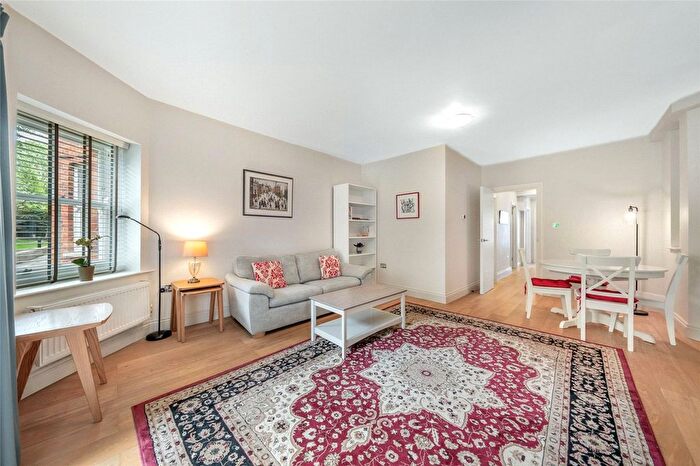 2 Bedroom Flat To Rent In Ashworth Mansions, Elgin Avenue, London, W9