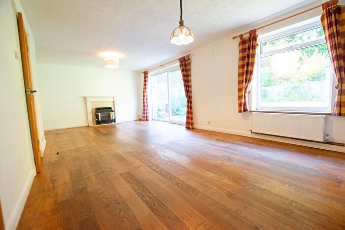 4 Bedroom Detached House To Rent In Hunters Way, Uckfield, TN22